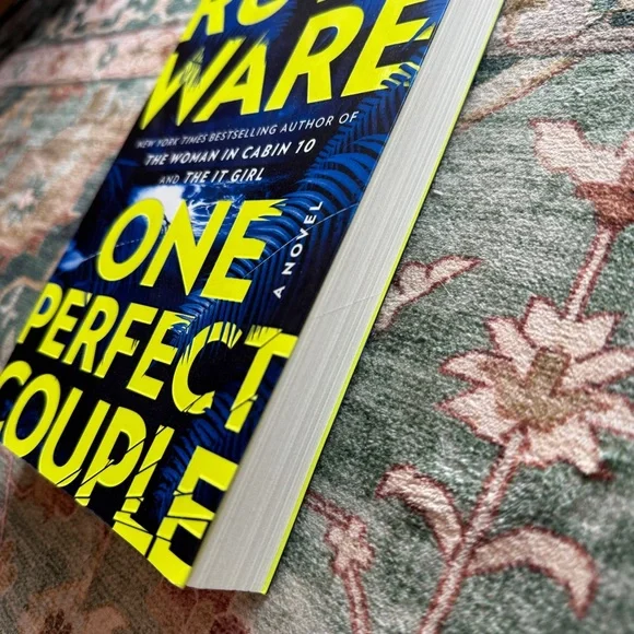 One Perfect Couple by Ruth Ware - Picture 4 of 4